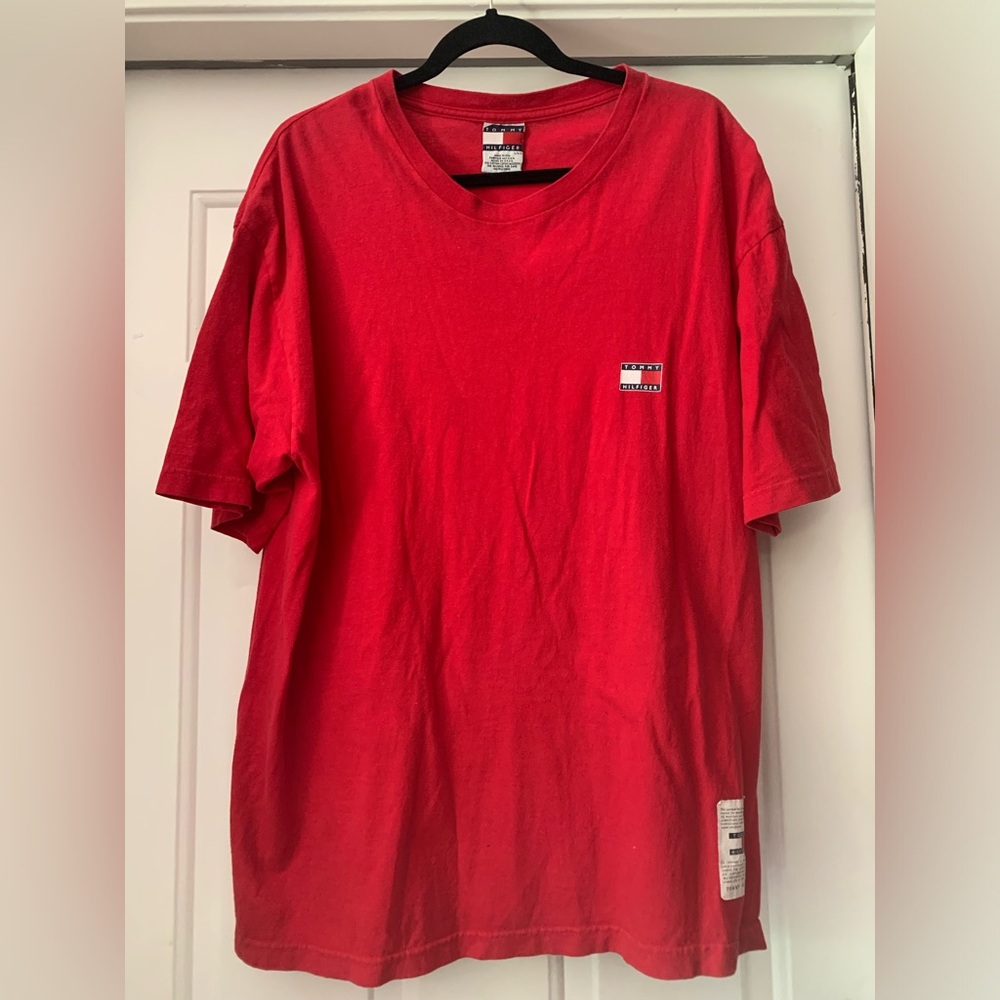 Men’s Tommy Hilfiger t-shirt size L 100% cotton